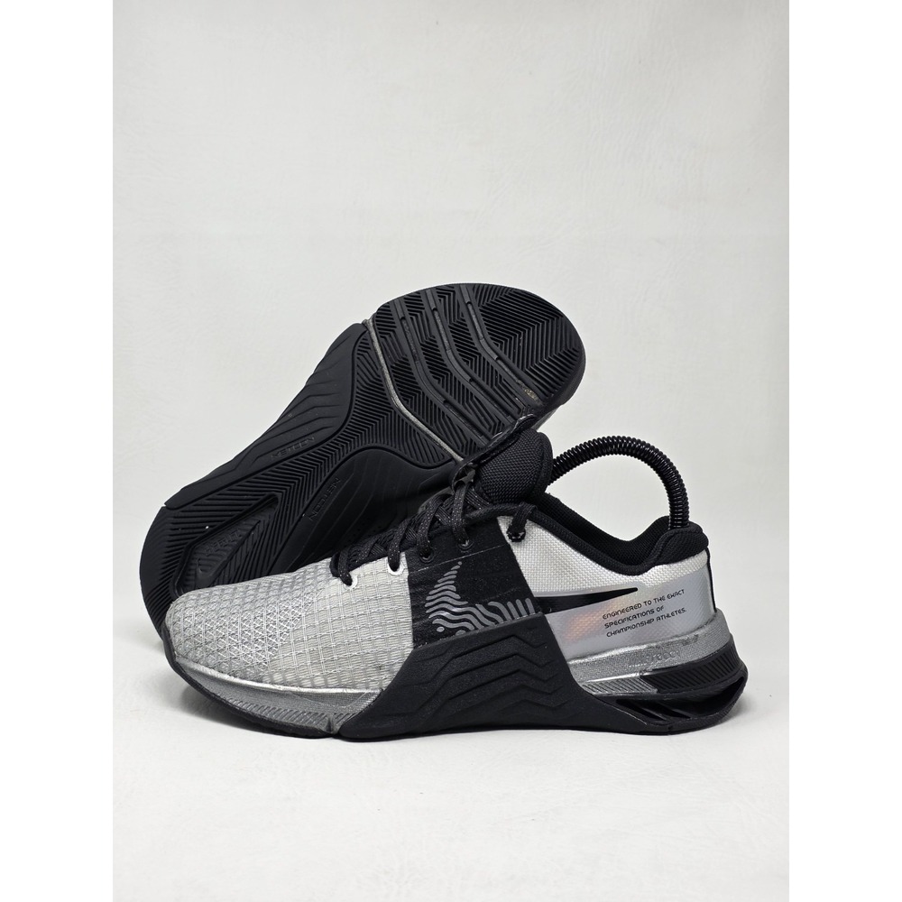 Nike Metcon 8 Womens Premium Cross Training Shoes DQ4681-100 Size 7 Pre-owned